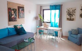 Oasis Waves House